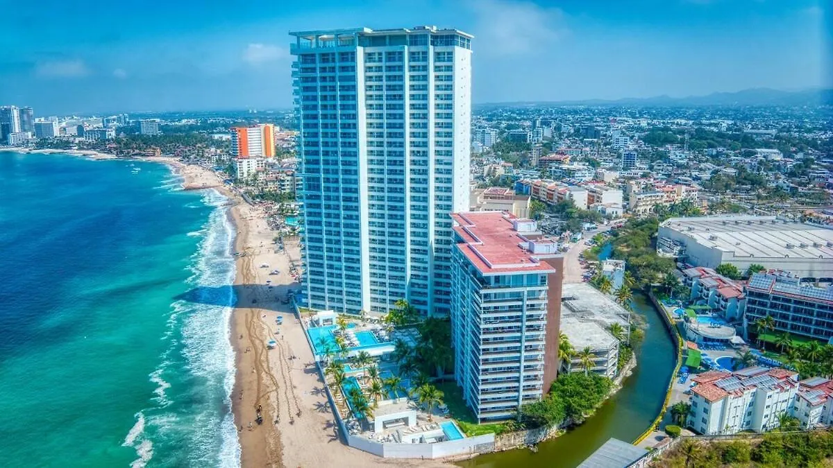 Charming Oceanfront Condo Puerto Vallarta Apartment