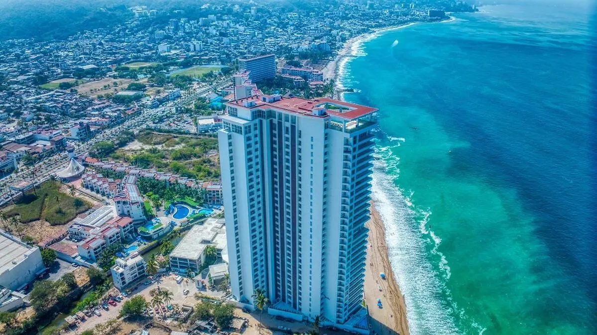Charming Oceanfront Condo Puerto Vallarta