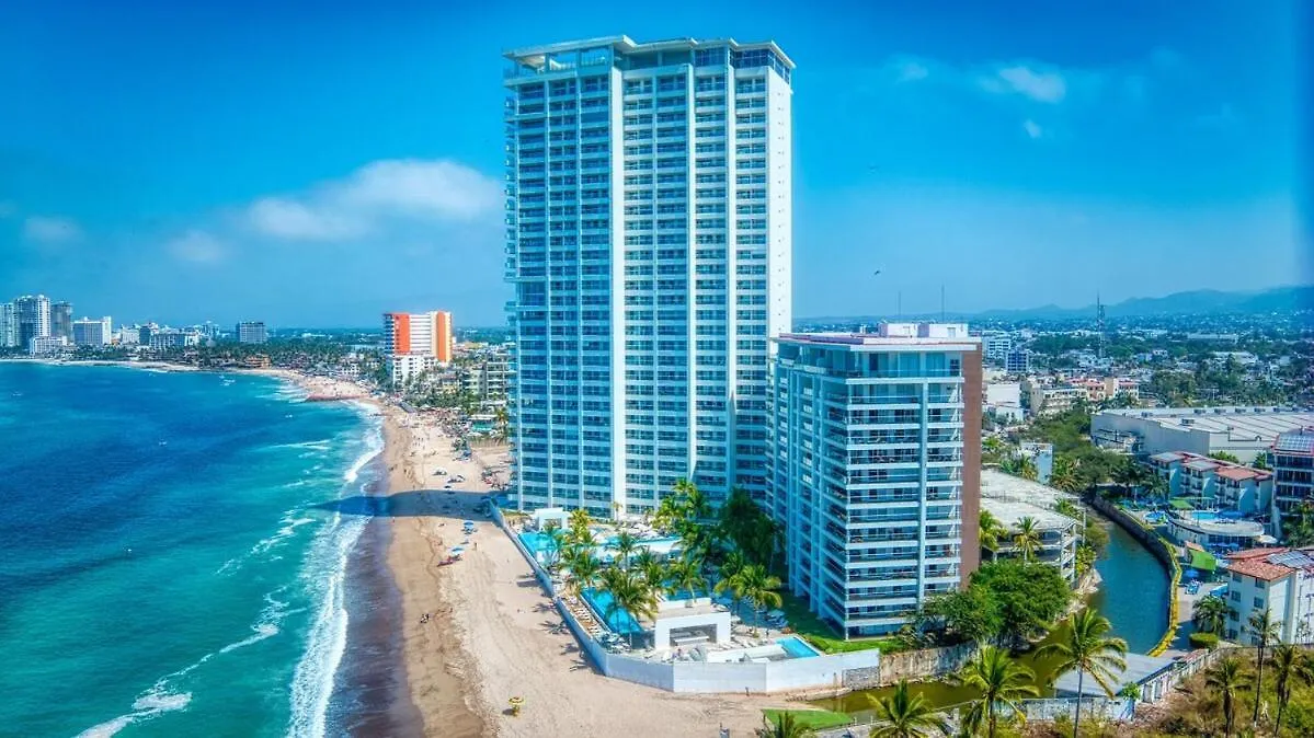 Charming Oceanfront Condo Puerto Vallarta