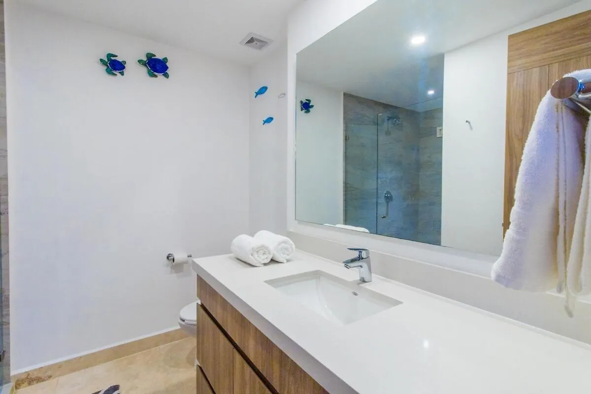 דירה פוארטו ואלארטה Charming Oceanfront Condo מקסיקו